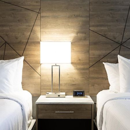 Rodeway Inn & Suites Near Outlet Mall - Эшвилл Экстерьер фото