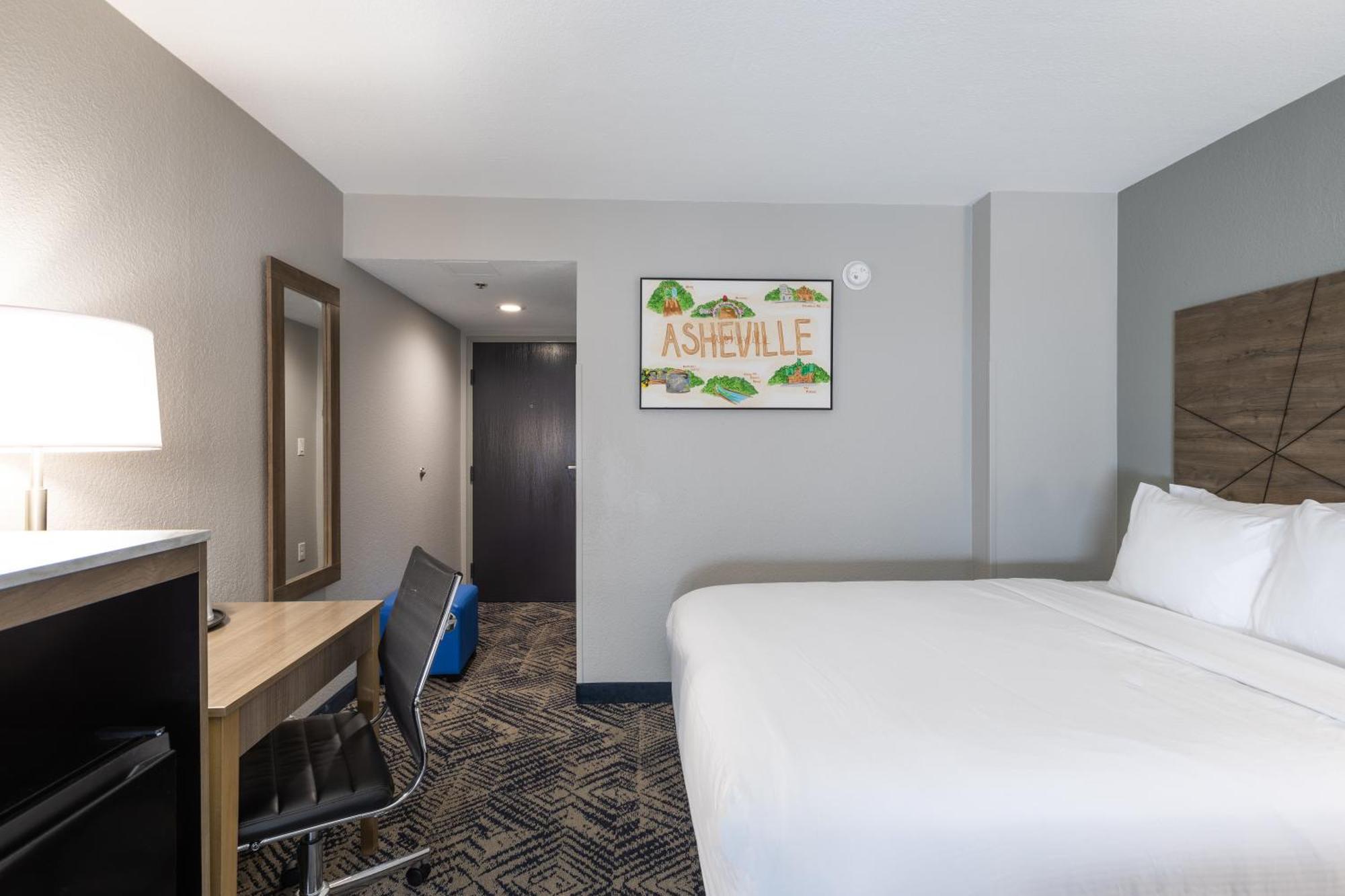 Rodeway Inn & Suites Near Outlet Mall - Эшвилл Экстерьер фото