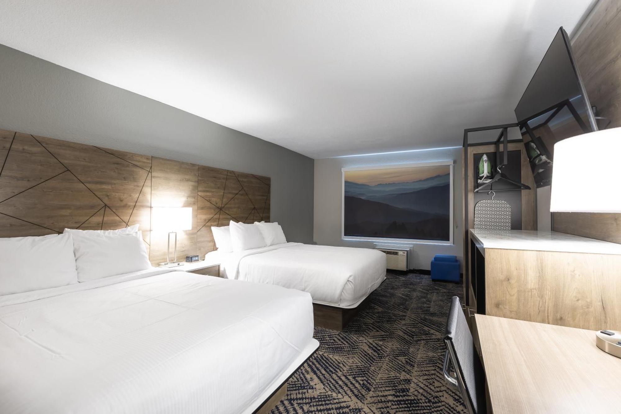 Rodeway Inn & Suites Near Outlet Mall - Эшвилл Экстерьер фото